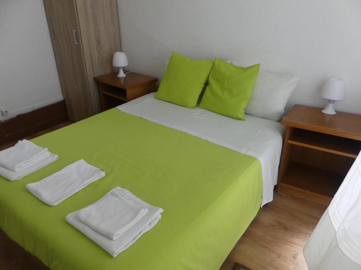 Hotel Pensao Santa Cruz Coimbra Zimmer foto